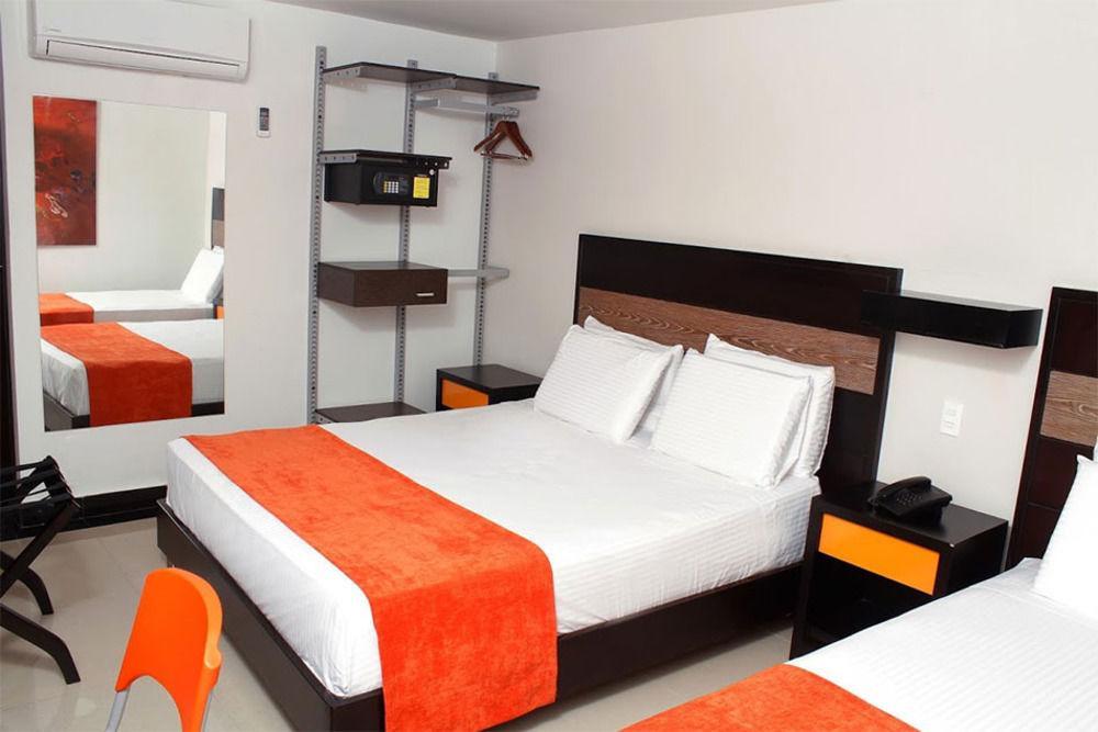 Hotel Genova Prado バランキージャ エクステリア 写真