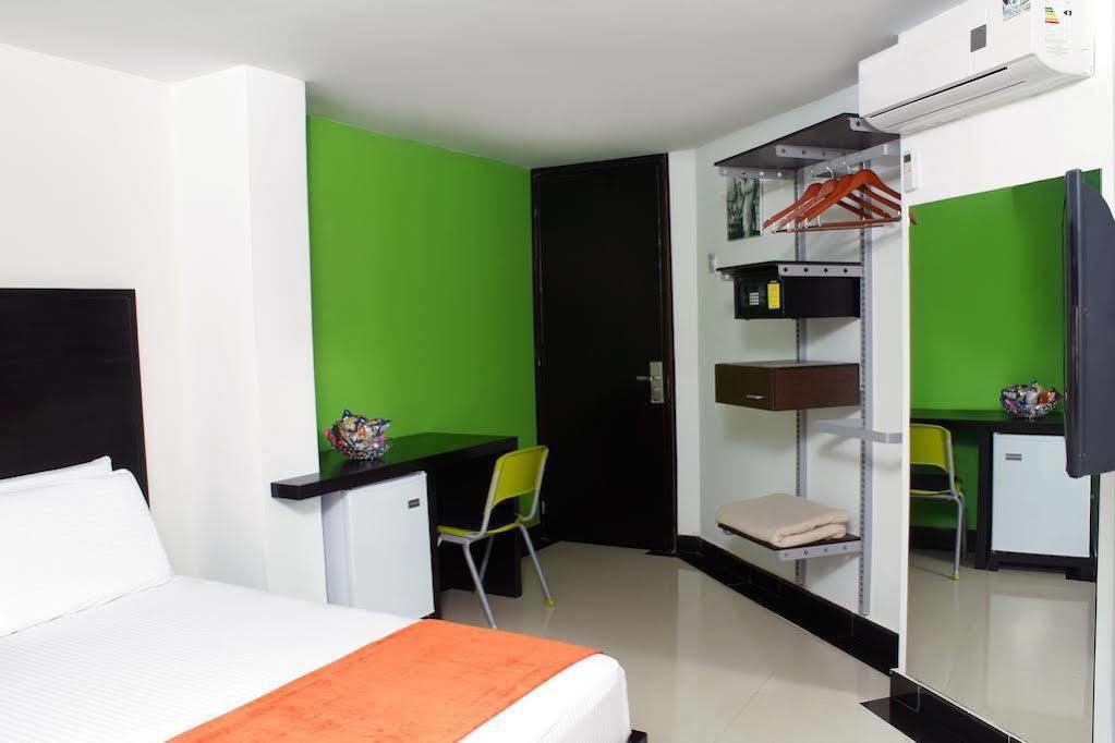 Hotel Genova Prado バランキージャ エクステリア 写真
